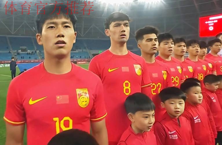 世预赛亚洲区12强赛 国足0-2负乌兹别克斯坦 世预赛亚洲区12强赛 国足0-2负乌兹别克斯坦