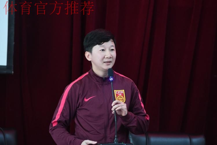 蔡振华:铿锵玫瑰精神再现 中国女足还能前行